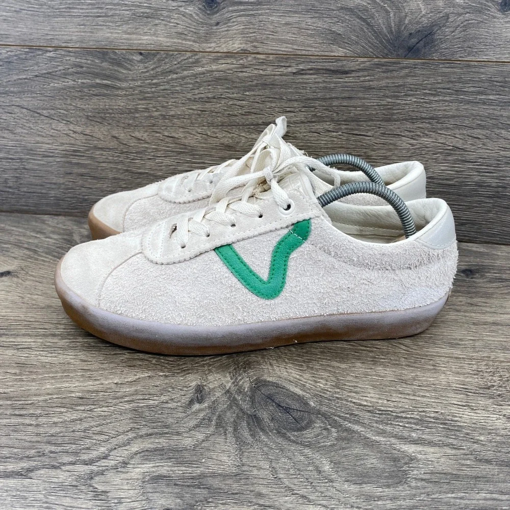 Vans Sport Sneakers Womens 8 Marshmallow Green Hairy Suede Gum Sole Low Top